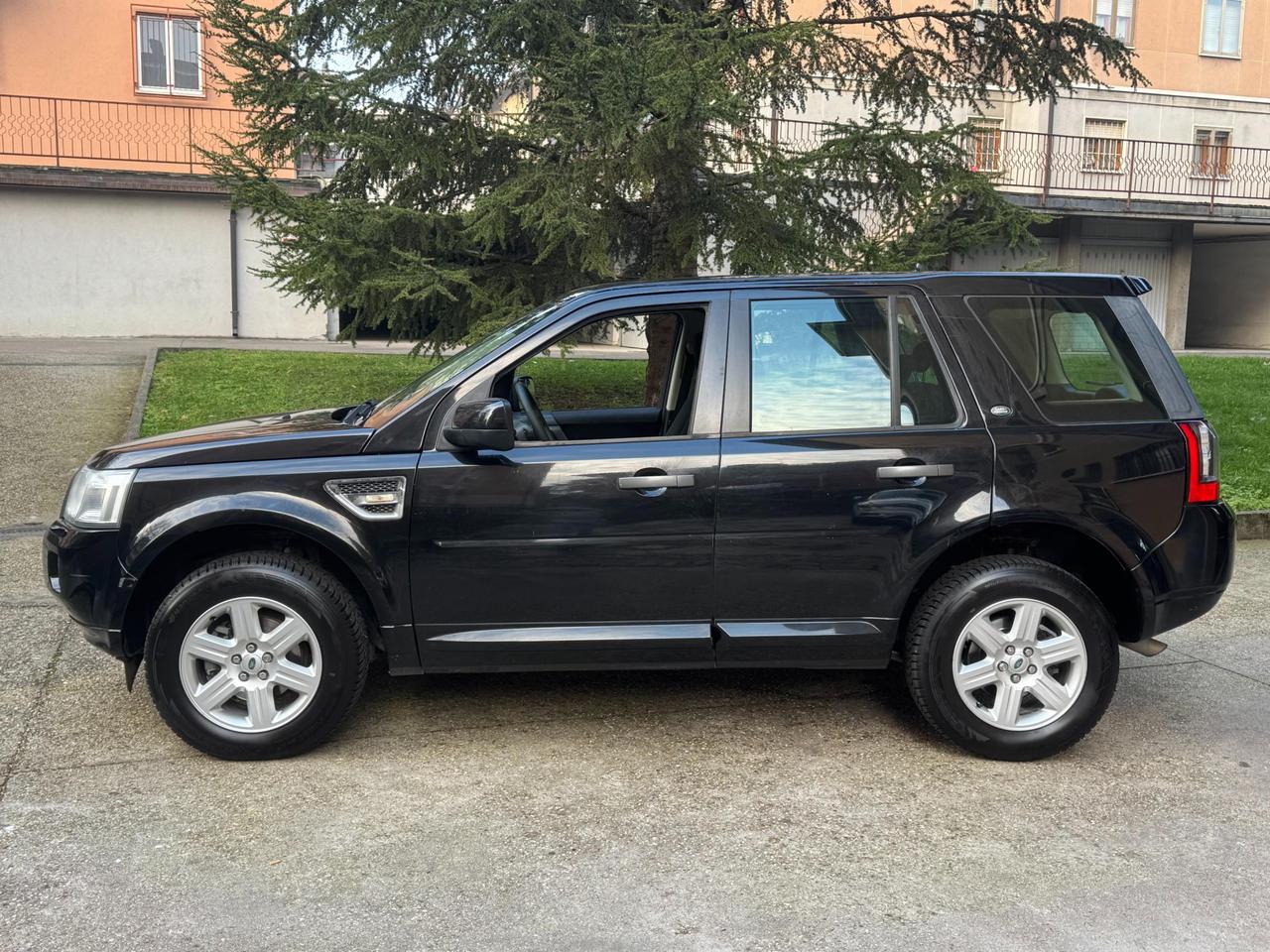 Land Rover Freelander 2.2 sd4 SE 190cv auto