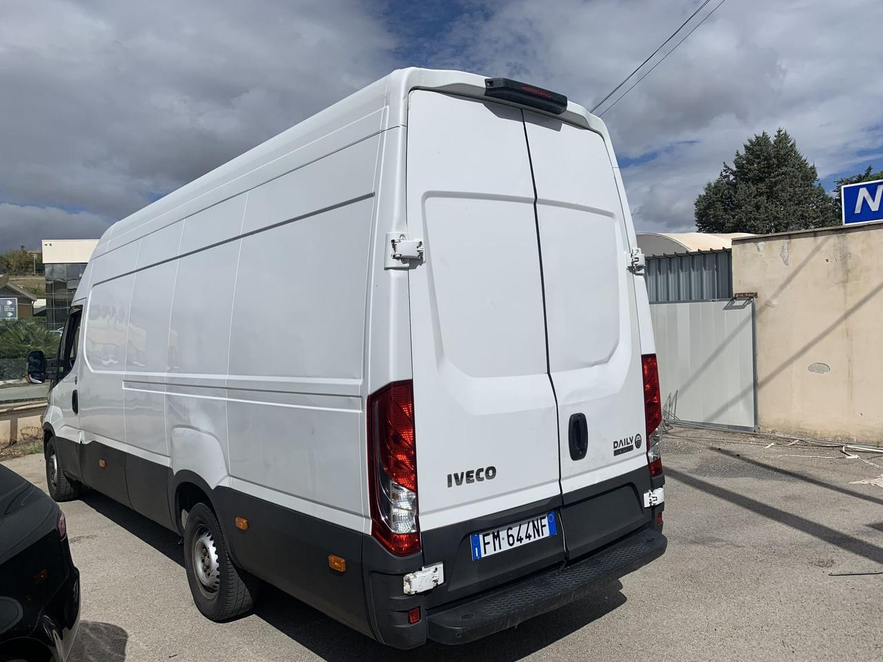 Iveco Daily 35S16