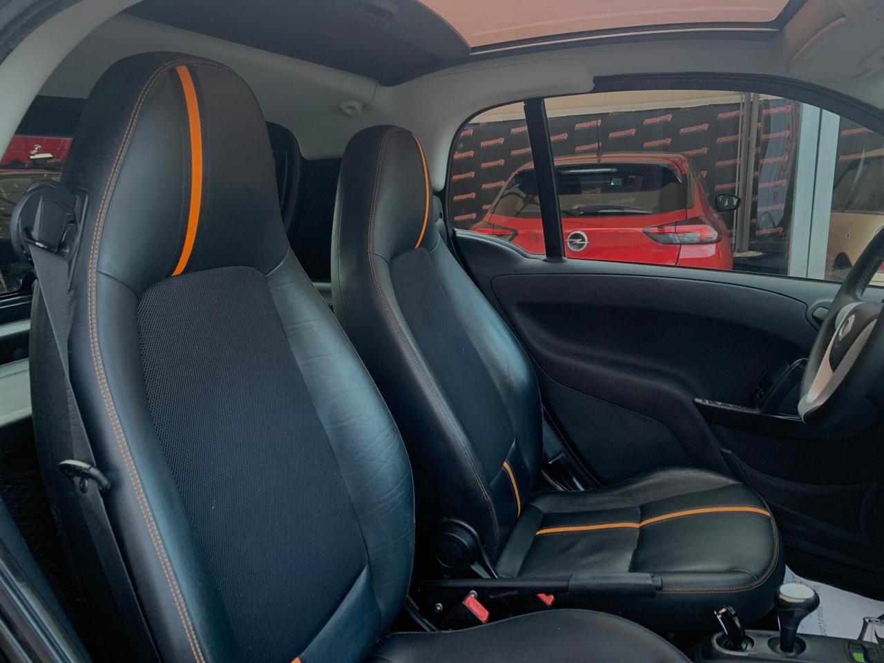 Smart ForTwo 1000 52 kW MHD coupé pure