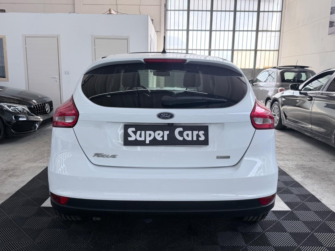 Ford Focus 1.0 EcoBoost 125CV PANORAMICO Titanium
