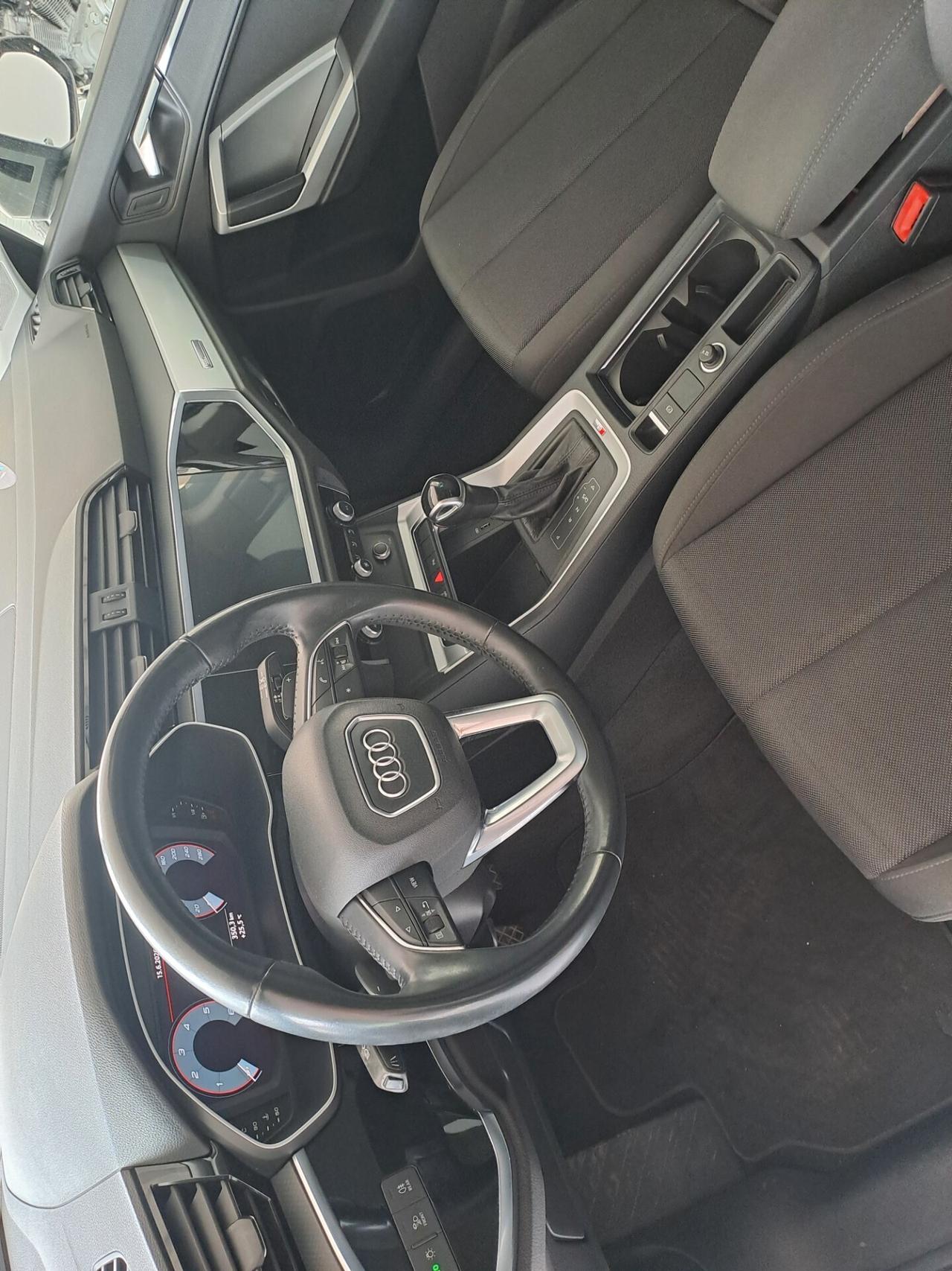 Audi Q3 35 TDI S tronic 150cv