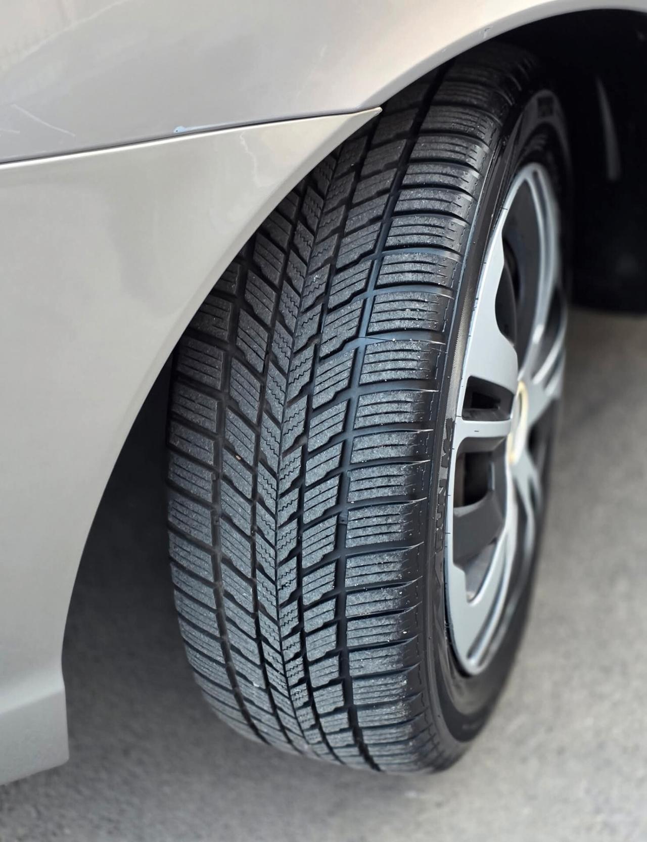 Lancia Ypsilon 1.2 Platino