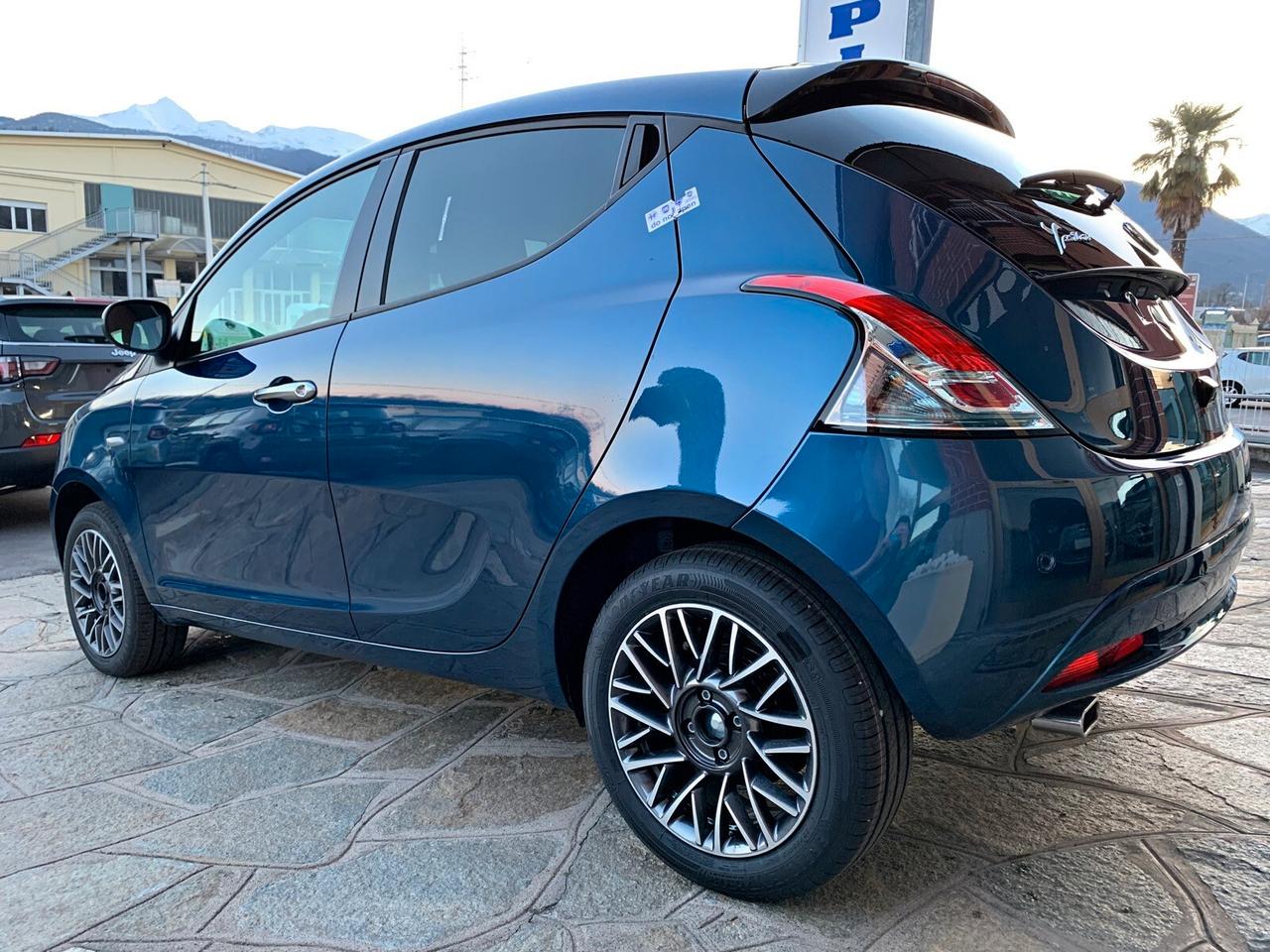 LANCIA YPSILON 1.0 FireFly 5 porte S&S Hybrid Gold Plus
