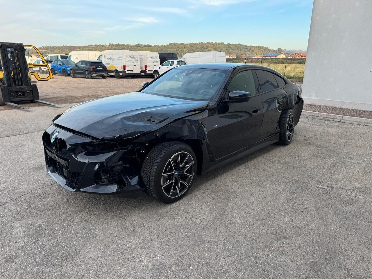 BMW i4 edrive40 Msport 83kw/h 340cv INCIDENTATA