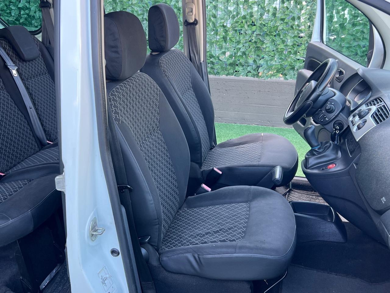 Renault Kangoo 1.5 dCi 75CV F.AP. 5P ATTRACTIVE