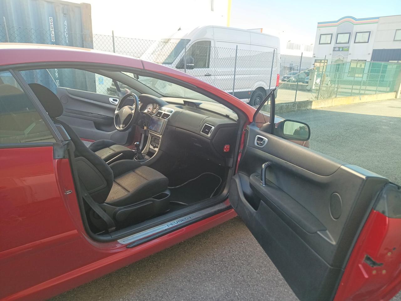 Peugeot 307 1.6 16V CC Tecno