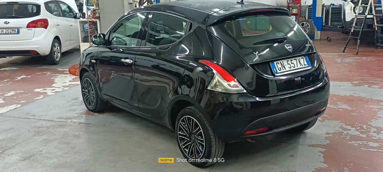 Lancia Ypsilon 1.0 FireFly 5 porte S&S Hybrid Gold Plus ( MOTORE NUOVO FATTURATO )