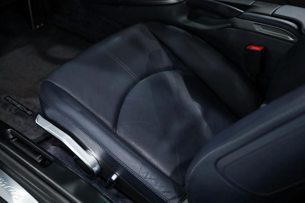 Porsche 987 Cayman