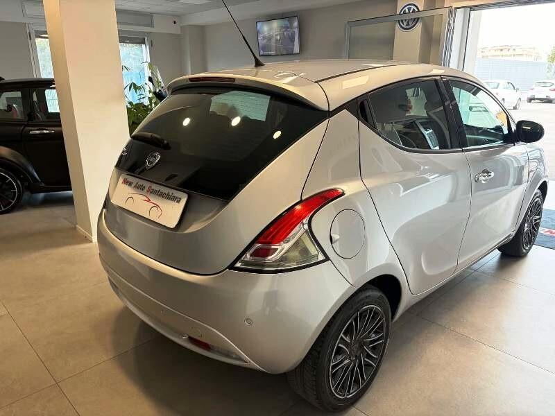 Lancia Ypsilon 1.2 69 CV Gold