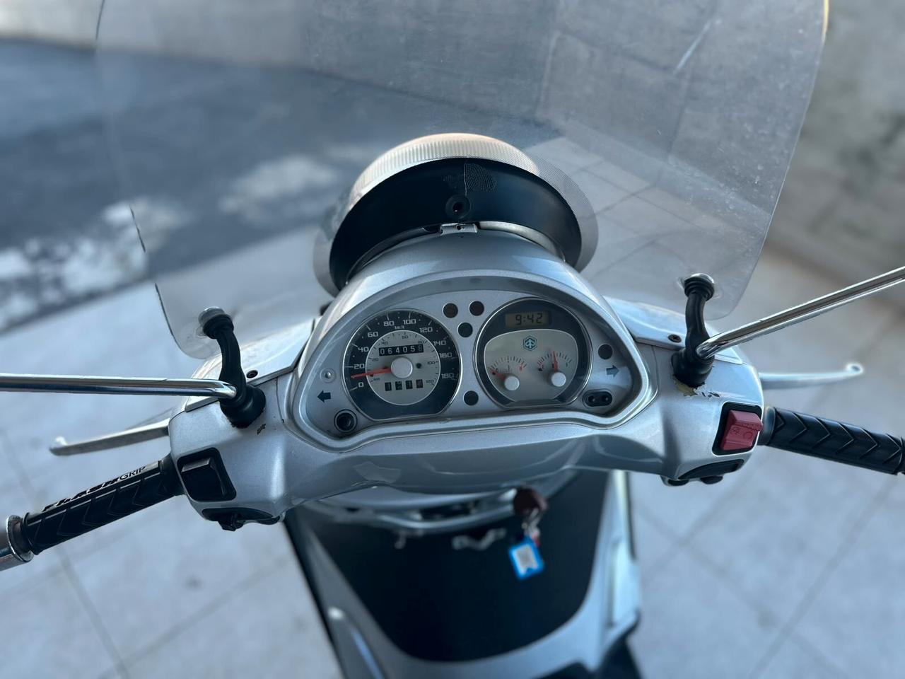 Piaggio Beverly 250