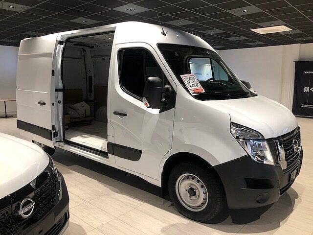 Nissan Van