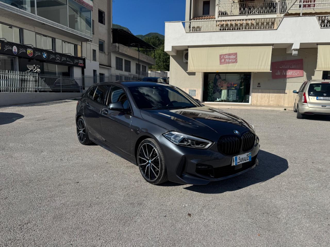 Bmw 118 118d 5p. Msport