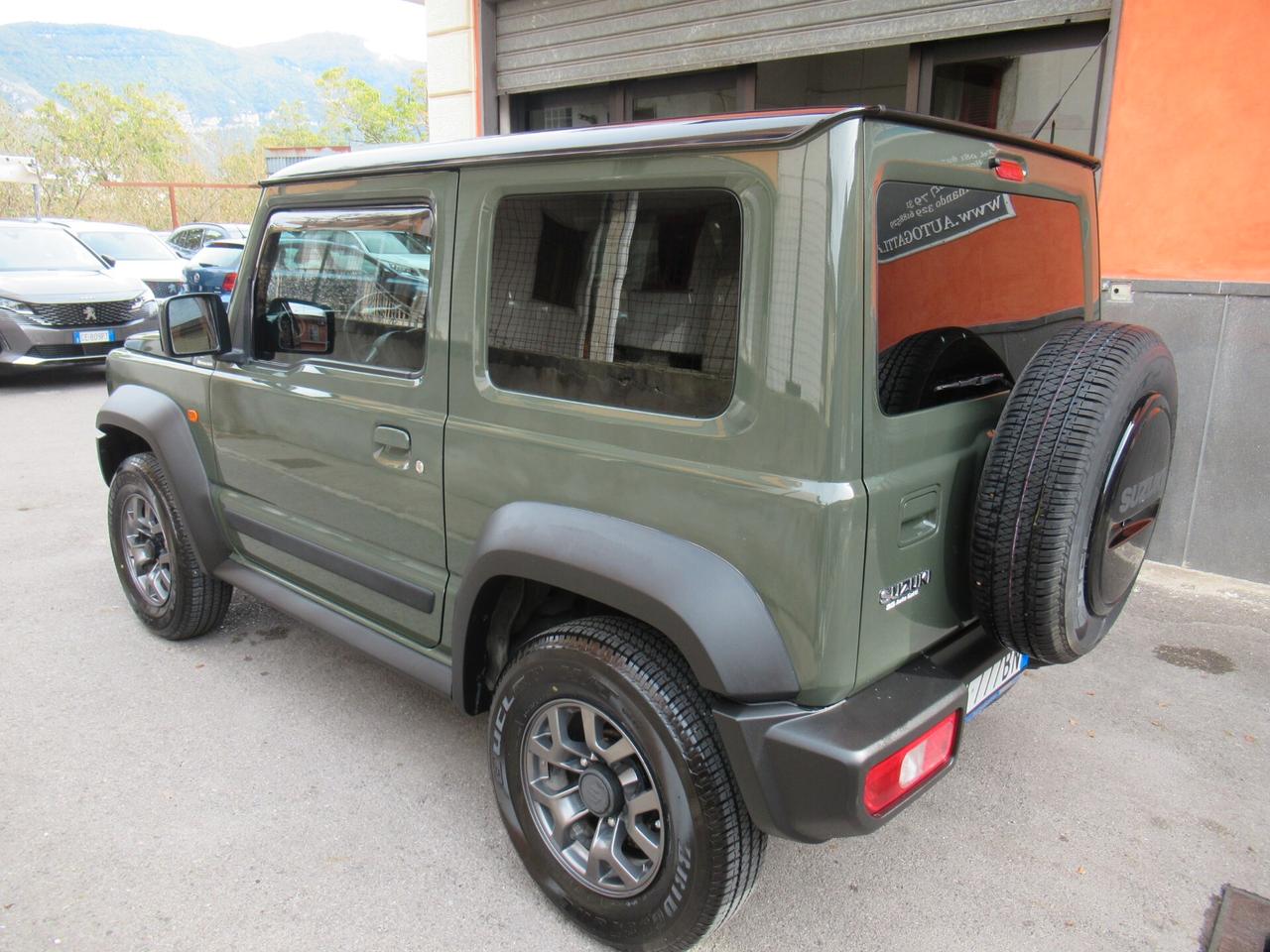 Suzuki Jimny 1.5 5MT Top