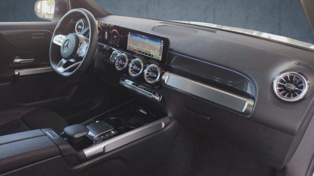 MERCEDES-BENZ GLB 200 d Automatic Premium