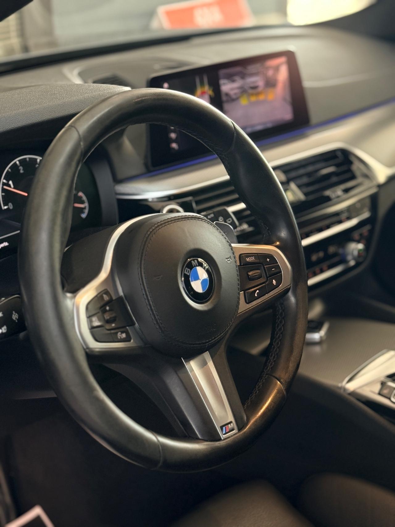 Bmw 520 520d xDrive Touring Msport