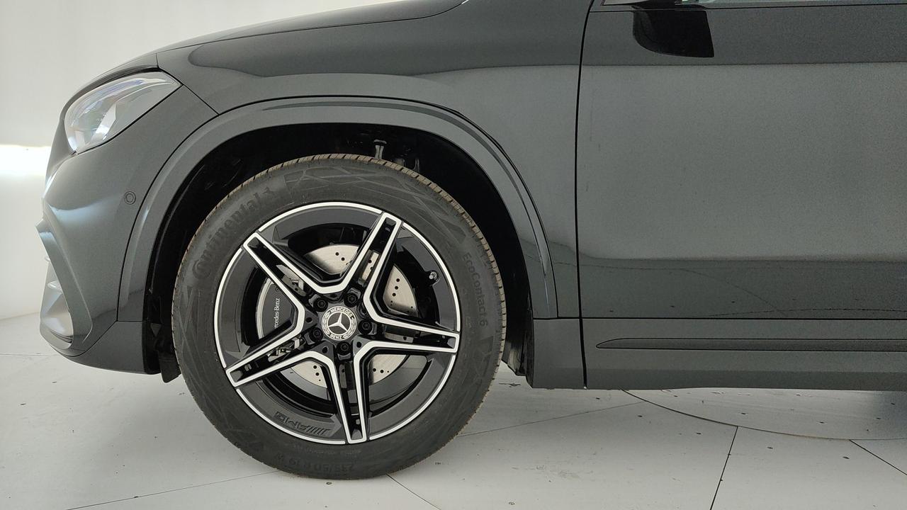 Mercedes-Benz GLA 200 d automatic