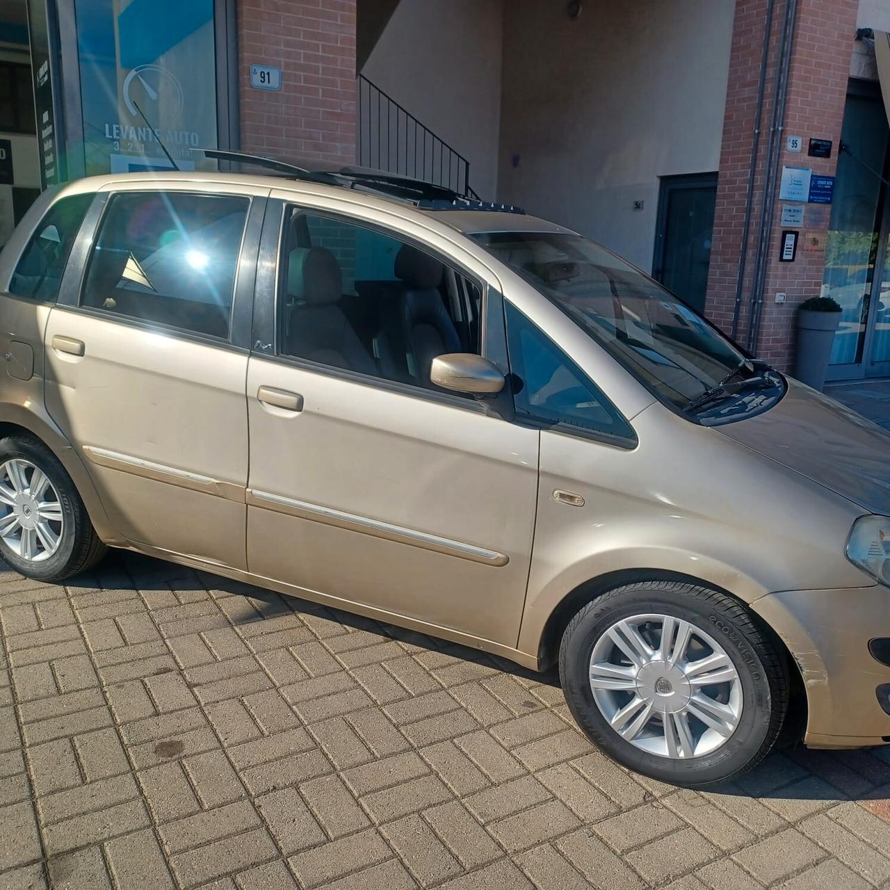 TETTO APRIBILE MUSA 1.3 MJTD MOTORE OTTIMO
