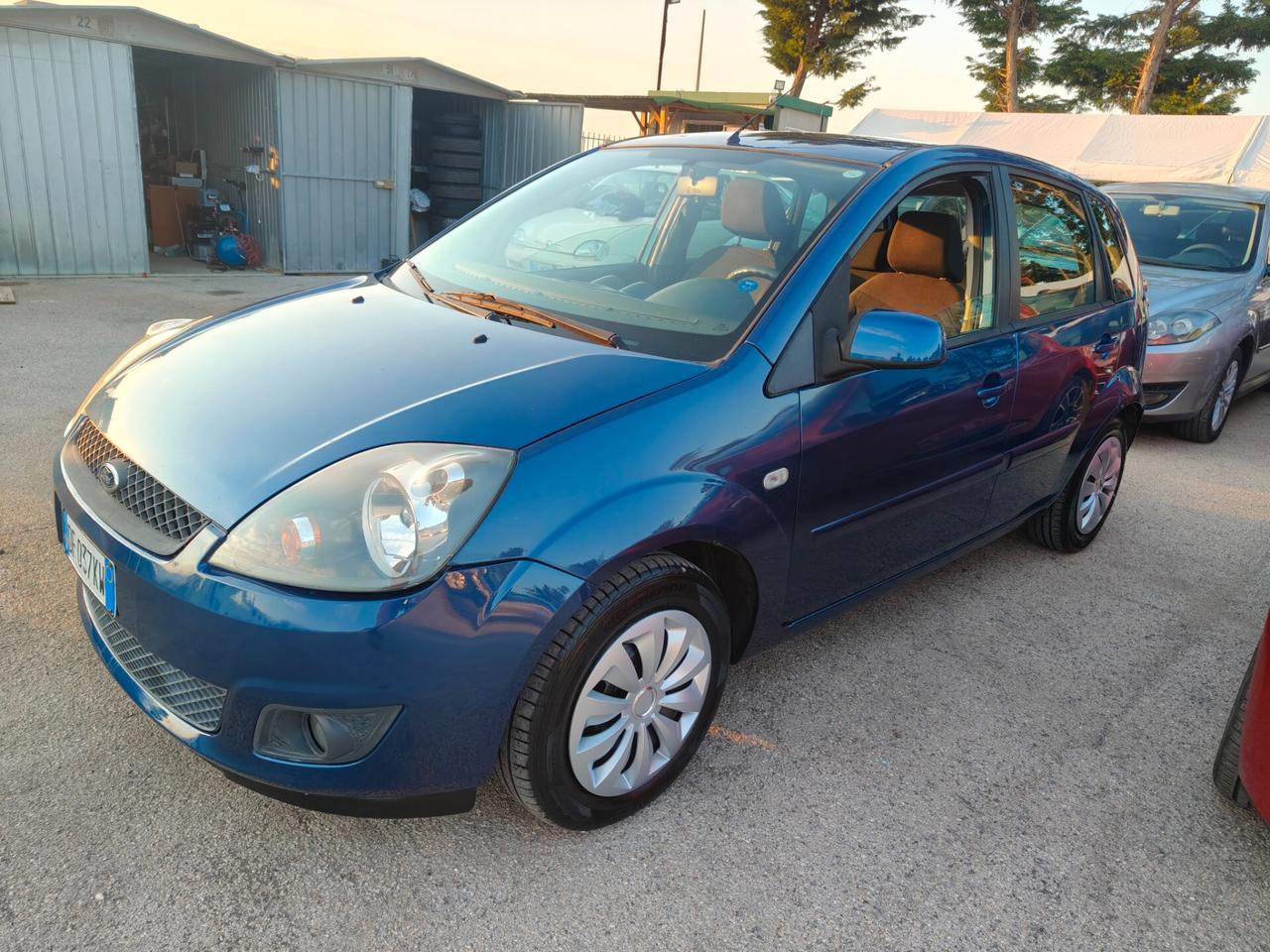 Ford Fiesta 1.4 TDCi 5p plus cambio automatico