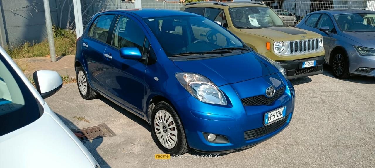 Toyota Yaris 1.0 5 porte Sol