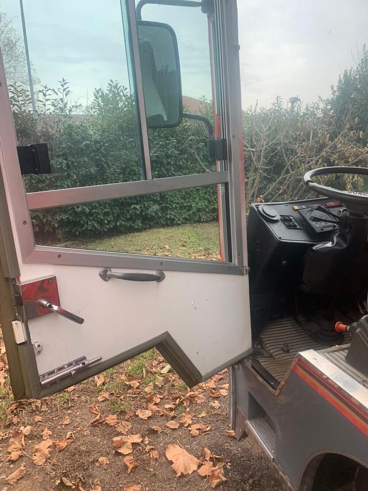 FOOD TRUCK PER STREET FOOD