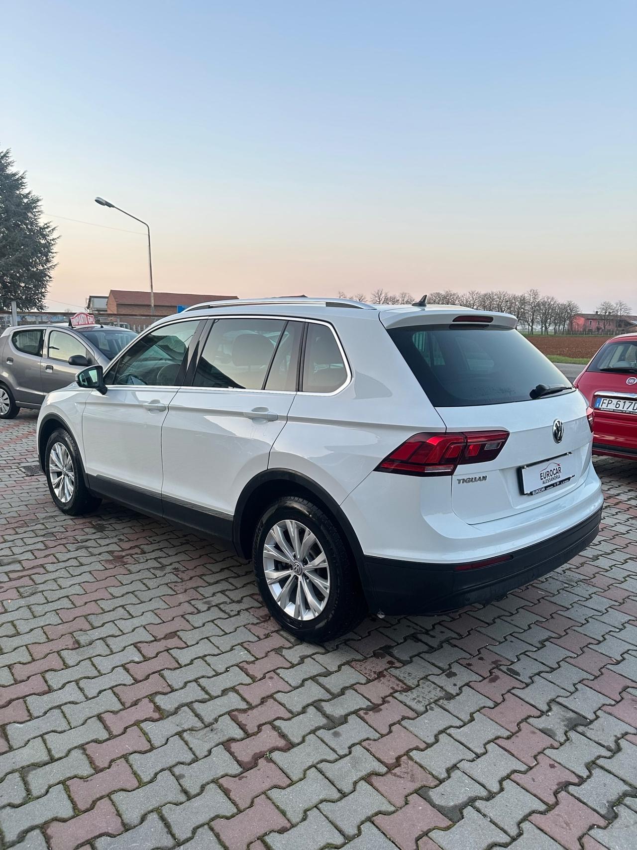 Volkswagen Tiguan 2.0 TDI SCR DSG Business BlueMotion Technology