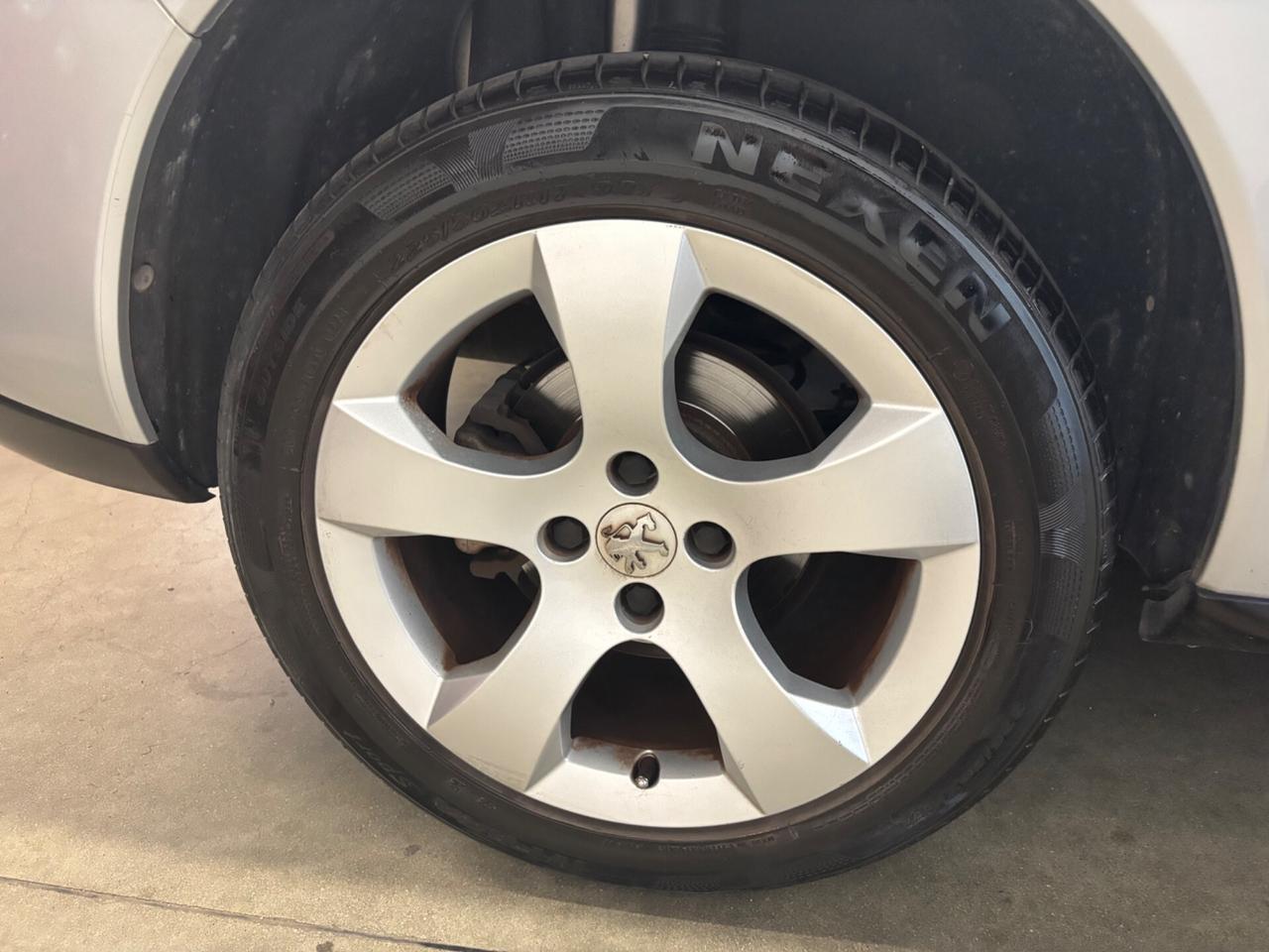 Peugeot 3008 1.6 HDi Business