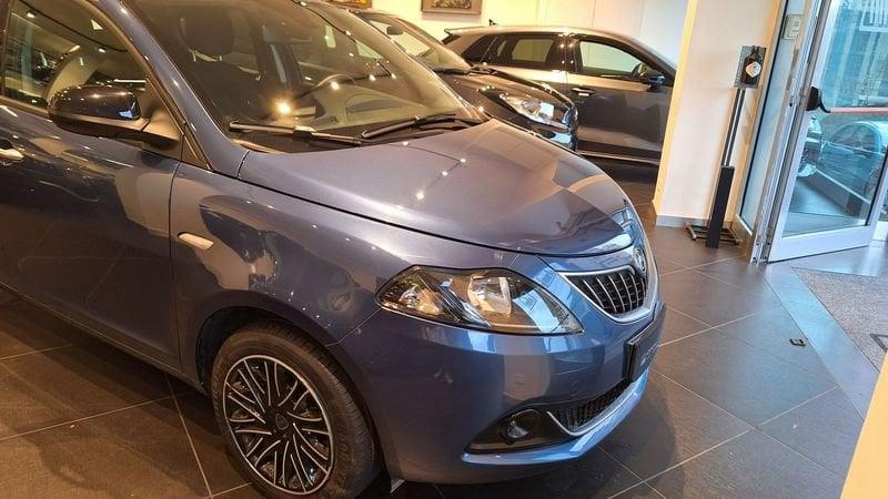 Lancia Ypsilon 1.0 FireFly 5 porte S&S Hybrid Gold