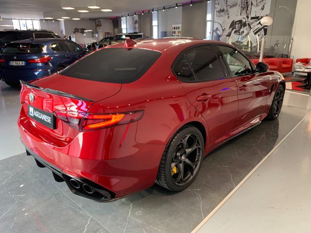 ALFA ROMEO Giulia 2.9 T V6 AT8 Quadrifoglio "CARBON PACK"