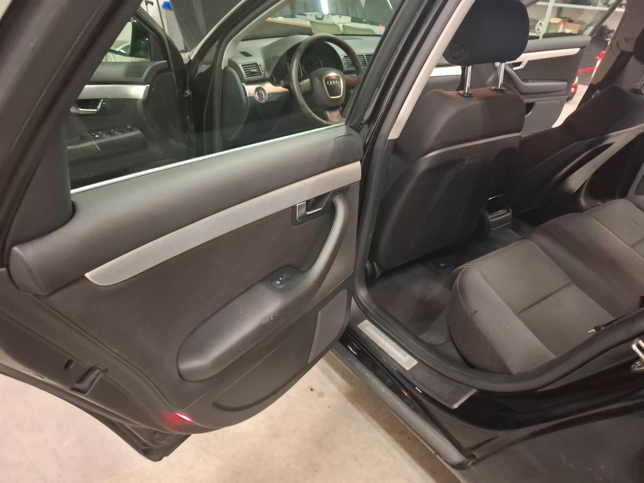 Audi A4 1.9 TDI Avant Top