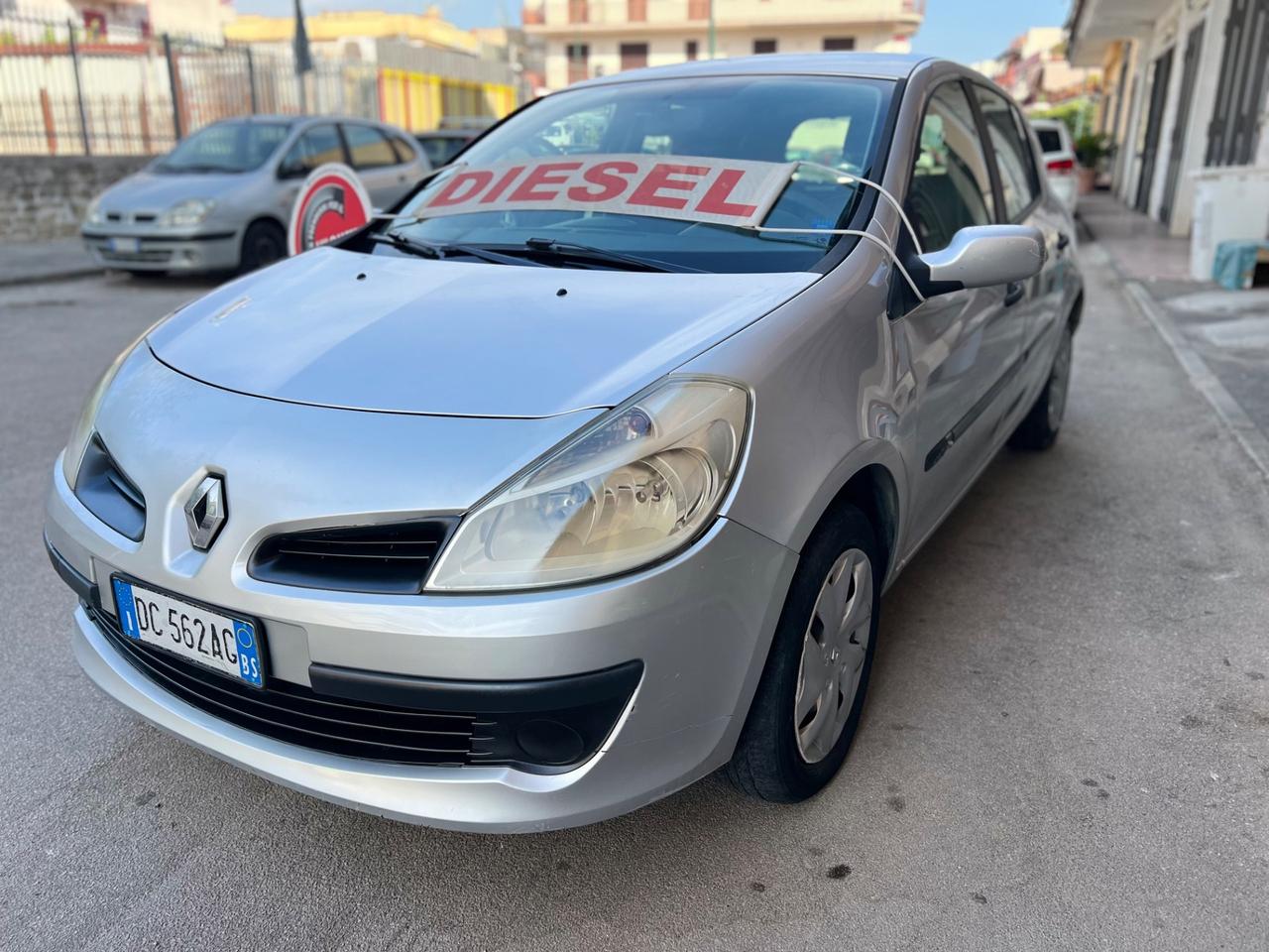 Renault Clio 1.5 Diesel Anno 2007 153,000 Km
