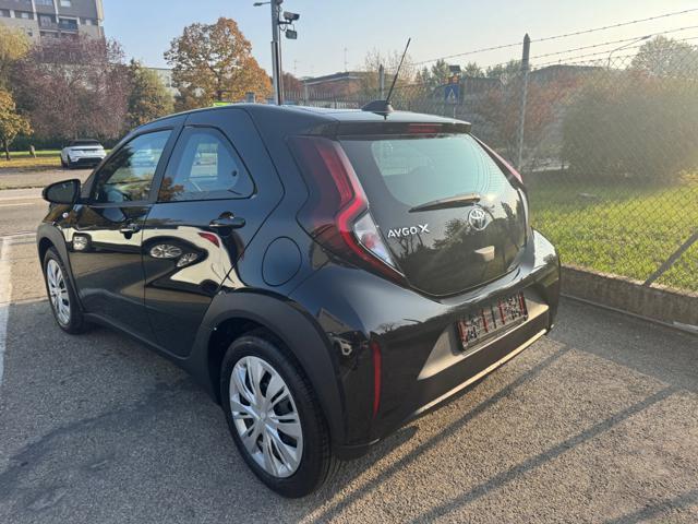 TOYOTA Aygo X 1.0 VVT-i 72 CV 5 porte Active KM.0