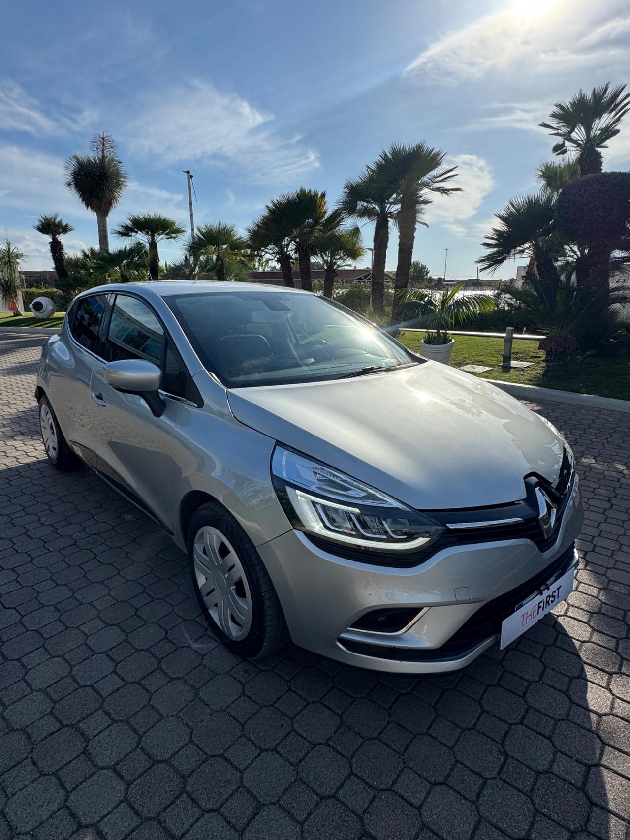 Renault Clio dCi 8V 75 CV Start&Stop 5 porte Energy Duel