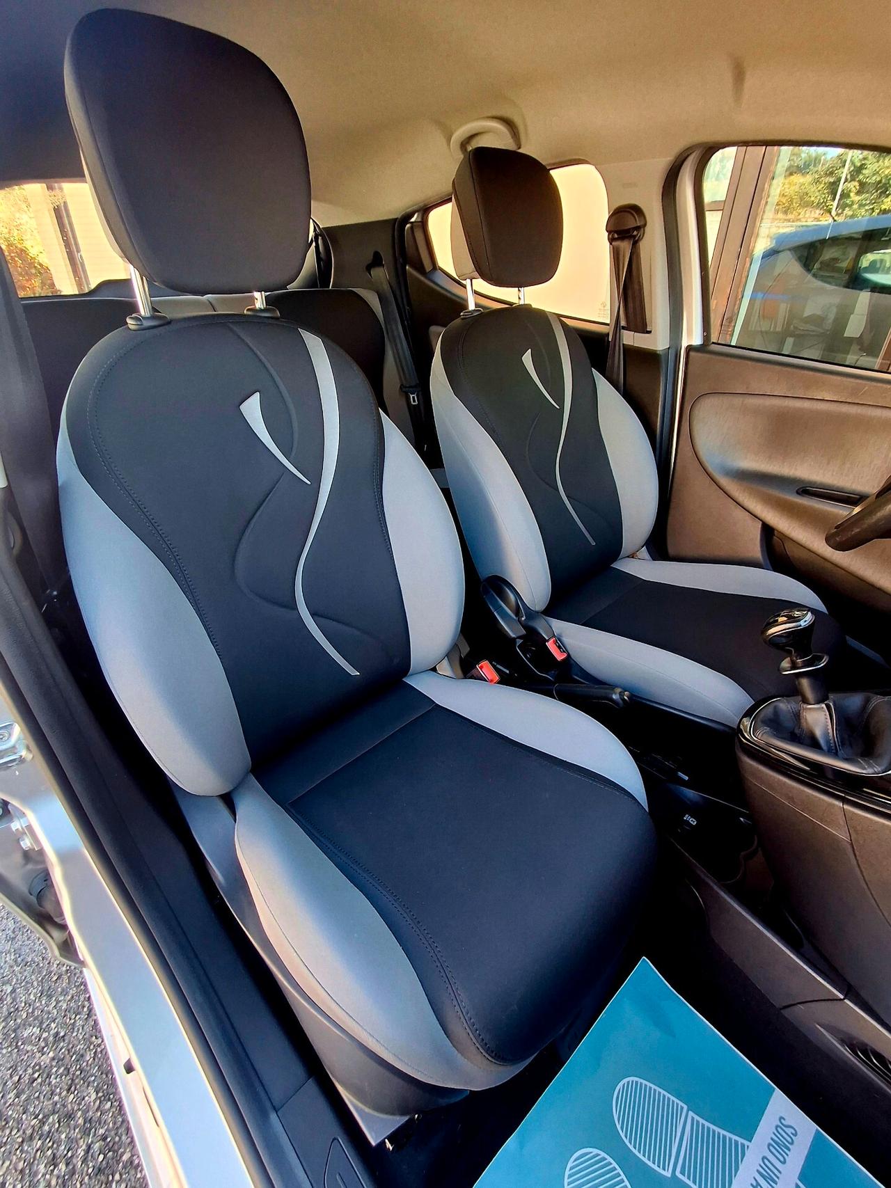 Lancia Ypsilon 0.9 TwinAir 85 CV 5 porte Metano Ecochic Gold