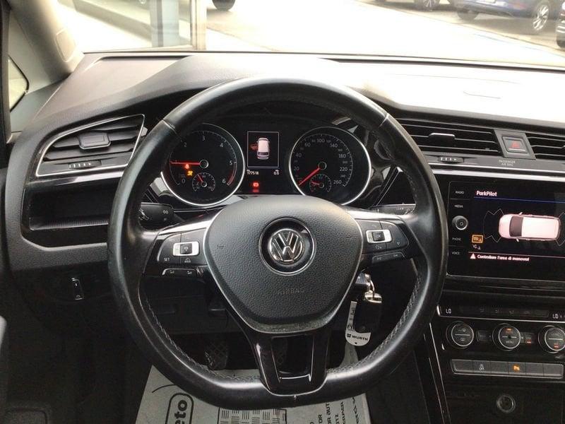 Volkswagen Touran 1.6 TDI SCR Highline BMT