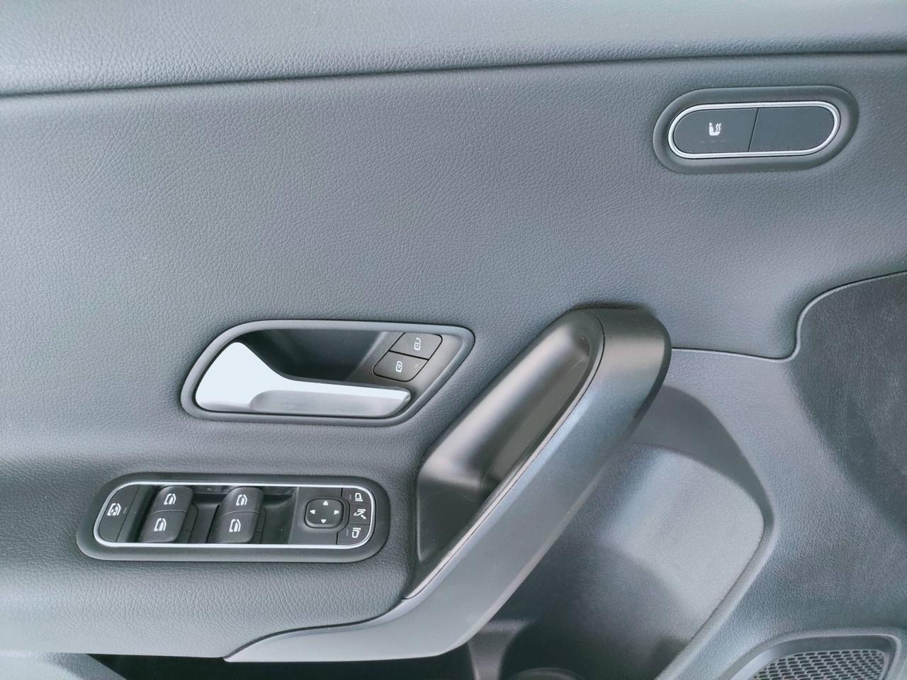 Mercedes-Benz Classe A - W177 2023 - A 180 d Advanced auto