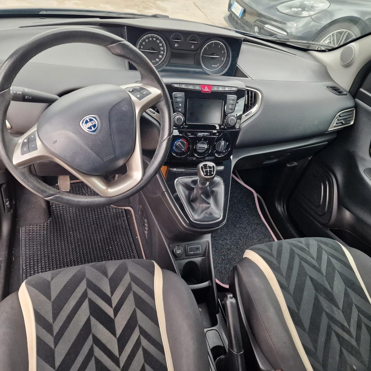 Lancia Ypsilon 1.3 MJT 16V 95 CV 5 porte S&S Gold UNICA PROPRIETARIA