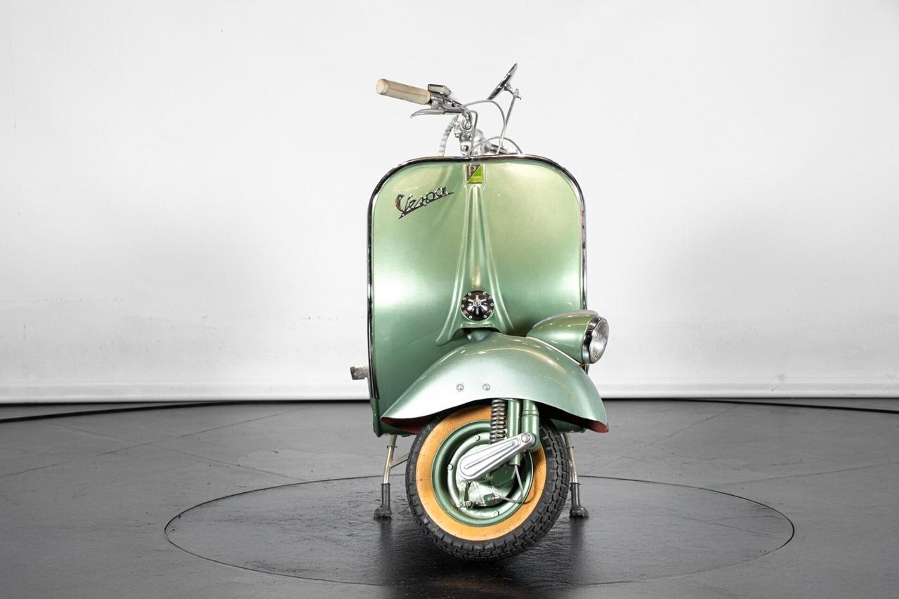 Piaggio Vespa 125 Vacanze Romane