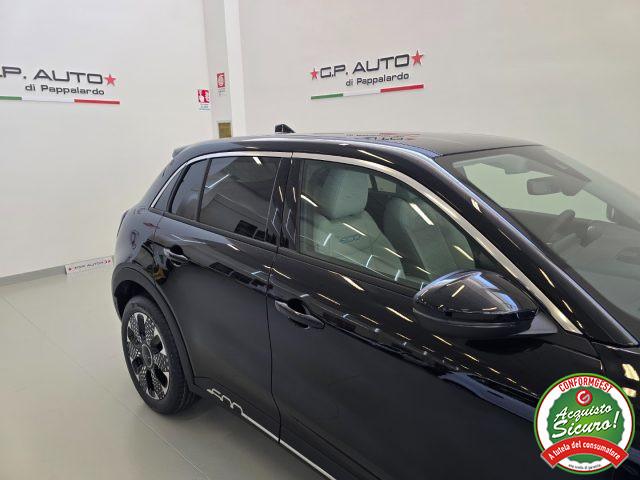 FIAT 600 Hybrid DCT MHEV La Prima