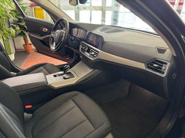 BMW 318 318i Touring Business Advantage auto
