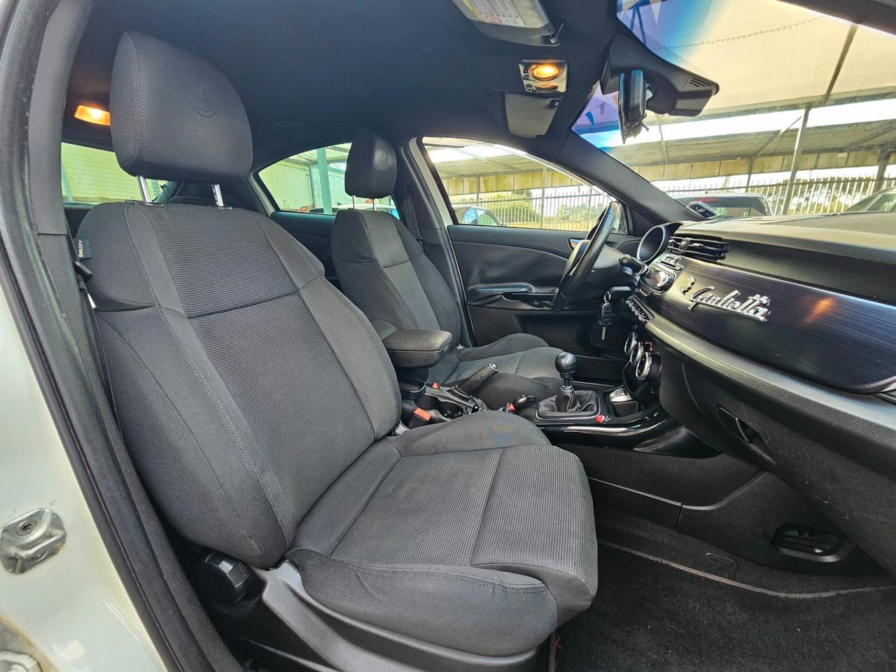 Alfa Romeo Giulietta 1.6 JTDm-2 105 CV Distinctive