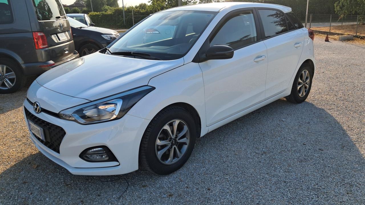 Hyundai i20 1.2 5 porte Econext Connectline