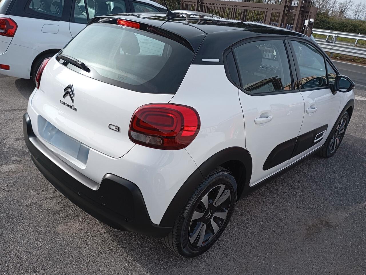 Citroen C3 1.2 PureTech 110CV Shine Aut.