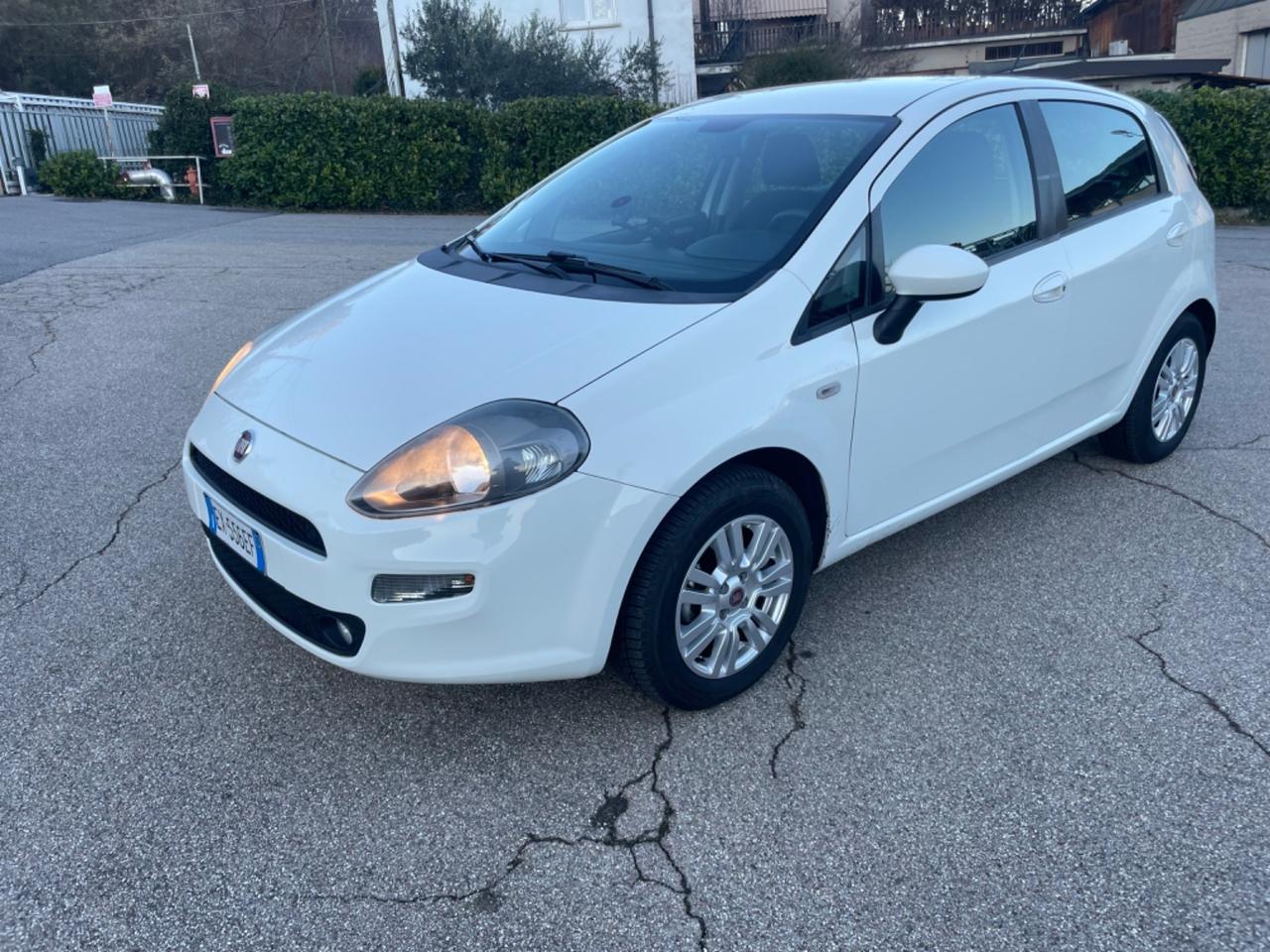 Fiat Punto 1.3 MJT IVA bene per neopatentati