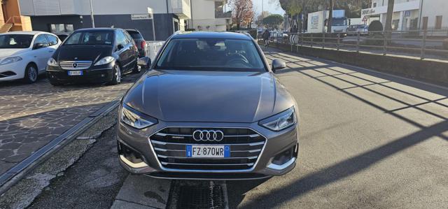 AUDI A4 Avant 40 TDI quattro S tronic Business Advanced