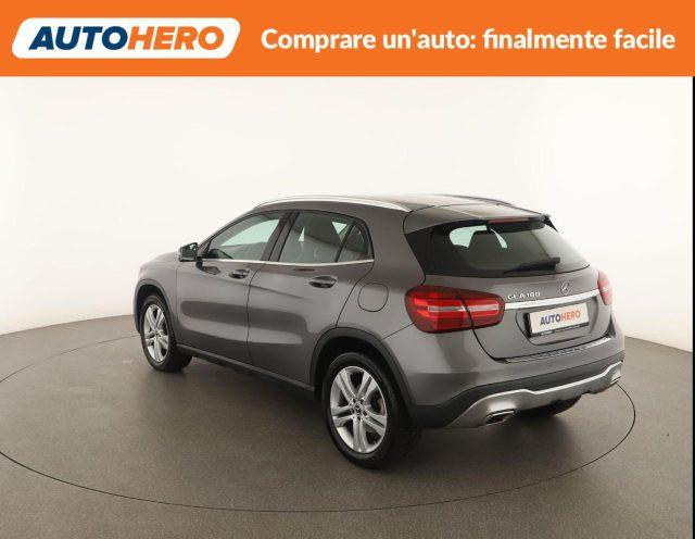 MERCEDES-BENZ GLA 180 Sport