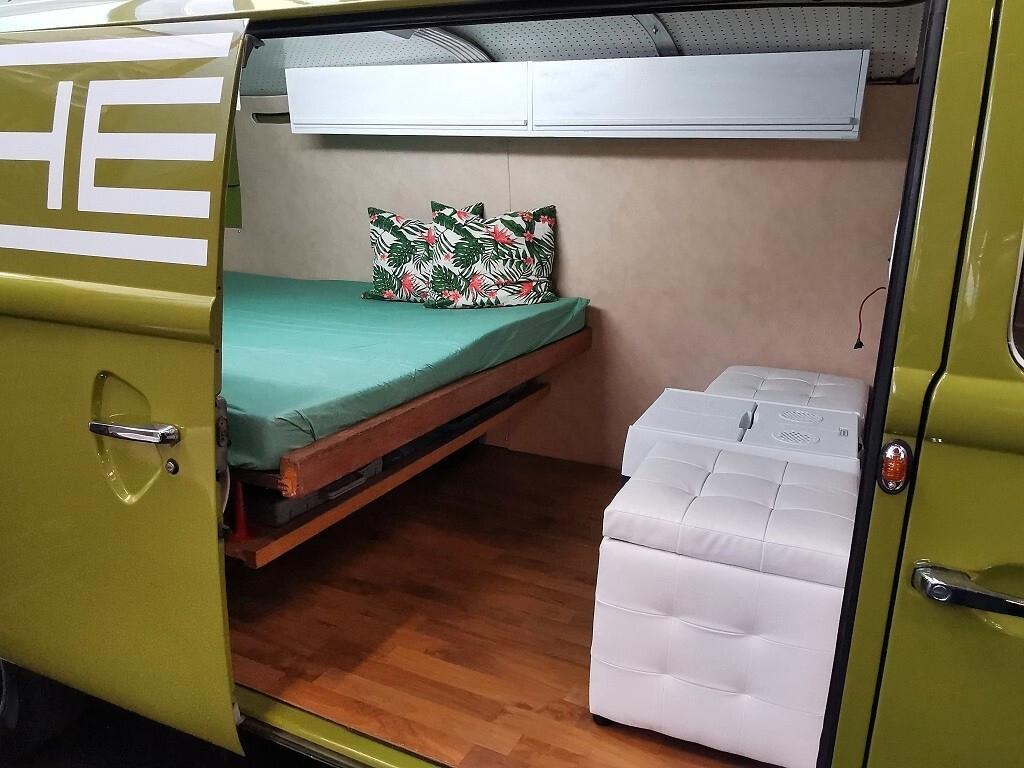 Volkswagen T2 TRANSPORTER PORSCHE SERVICE