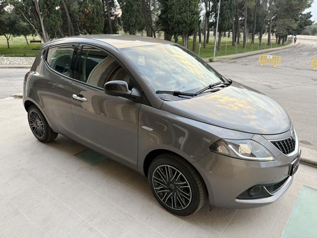 LANCIA Ypsilon 1.0 FireFly 5 porte S&S Hybrid Gold 5 posti.