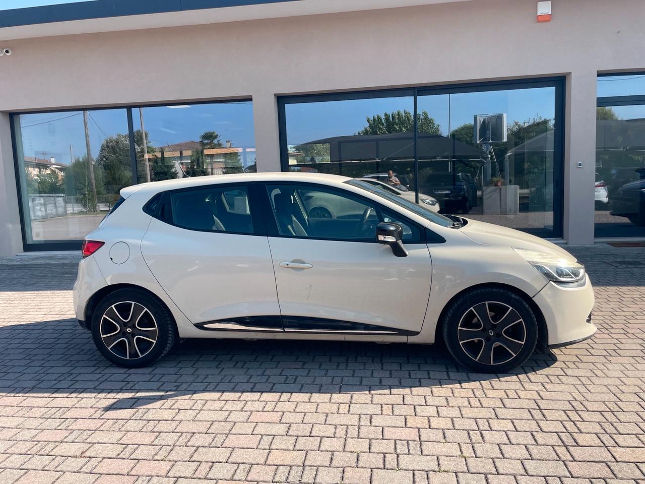 Renault Clio dCi 8V 90CV EDC Start&Stop 5 porte Energy Intens