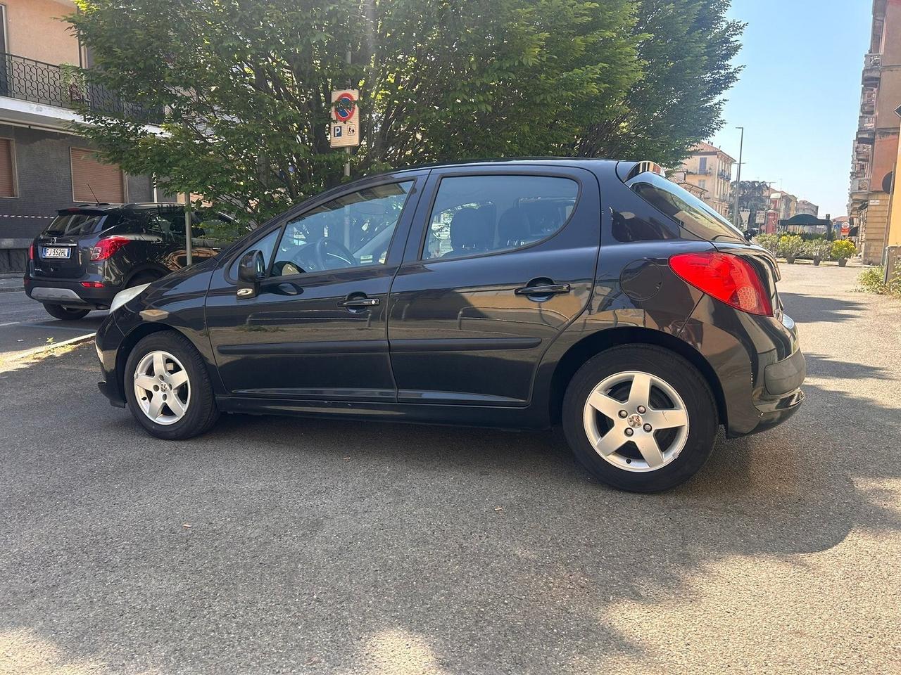 Peugeot 207 43.000km unico proprietario