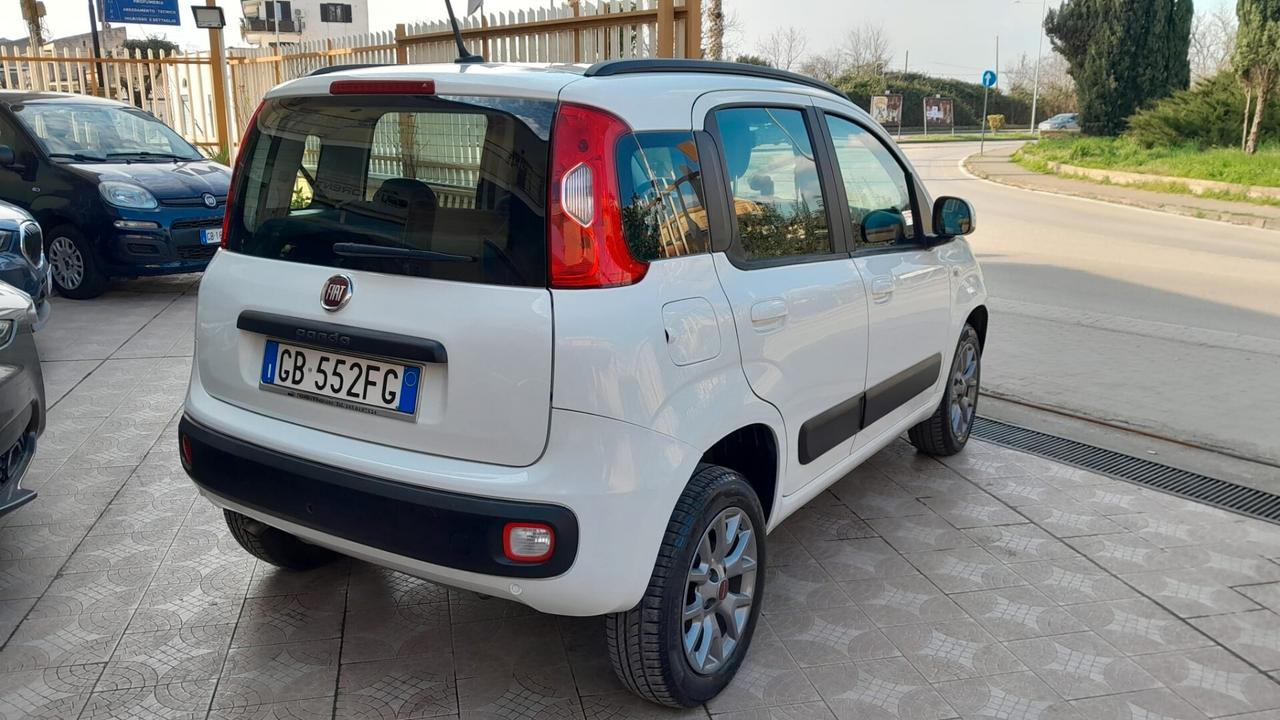 Fiat Panda 0.9 TwinAir Turbo Natural Power Lounge